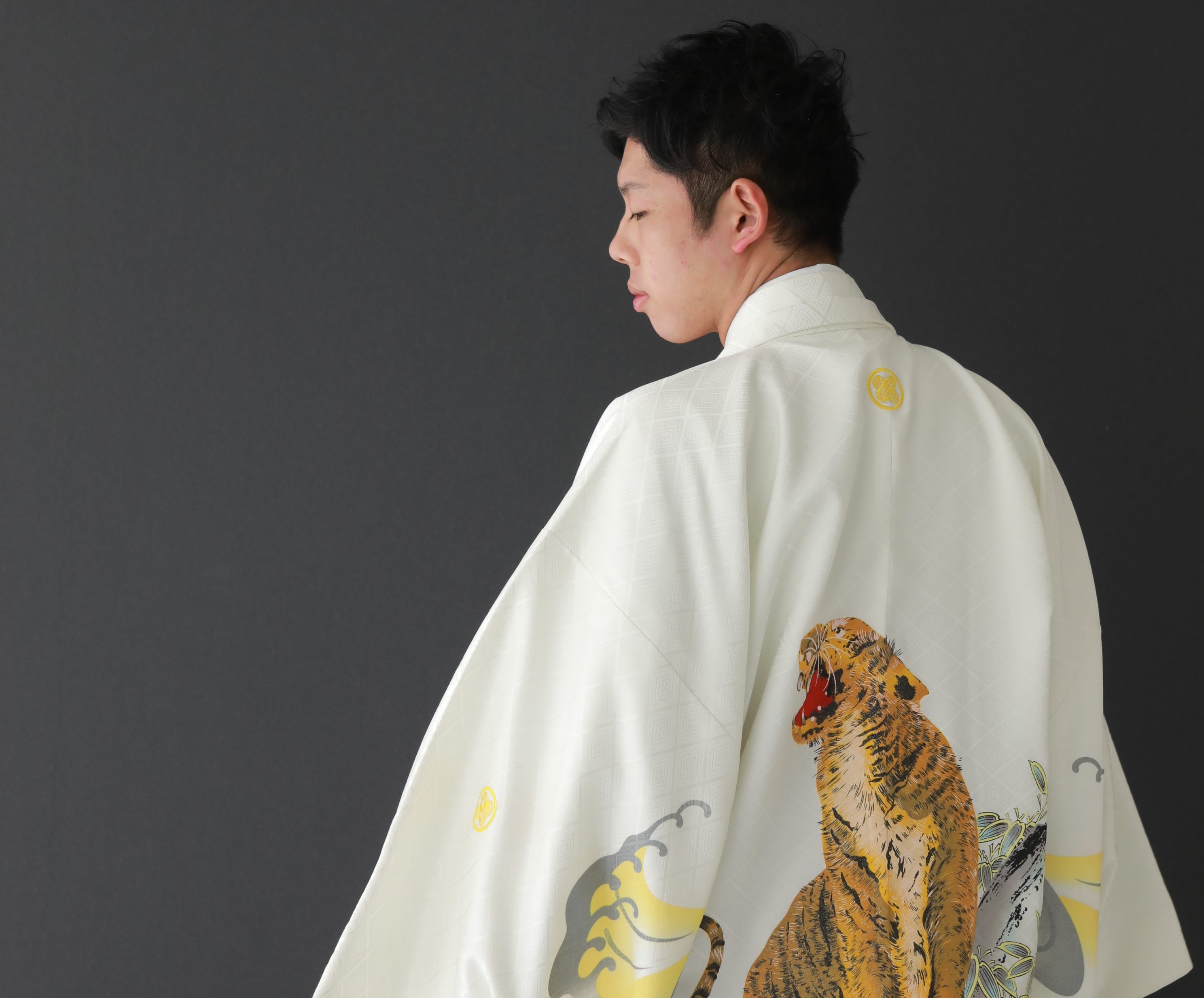 目立ちたい男子必見 成人式男性袴 ルシエ須賀川店 郡山店 成人式の振袖は Re Cie ルシエ